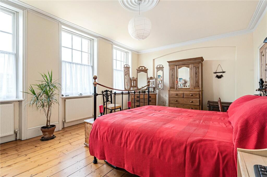 House in London - View 5