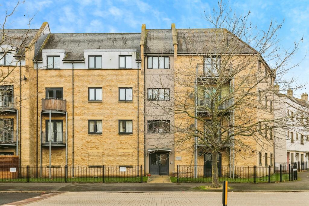 Main image of property: Chariot Way, Cambridge, Cambridgeshire, CB4
