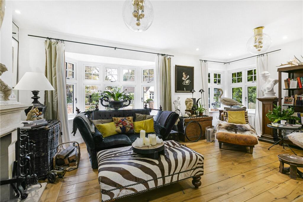 House in Luton - View 2