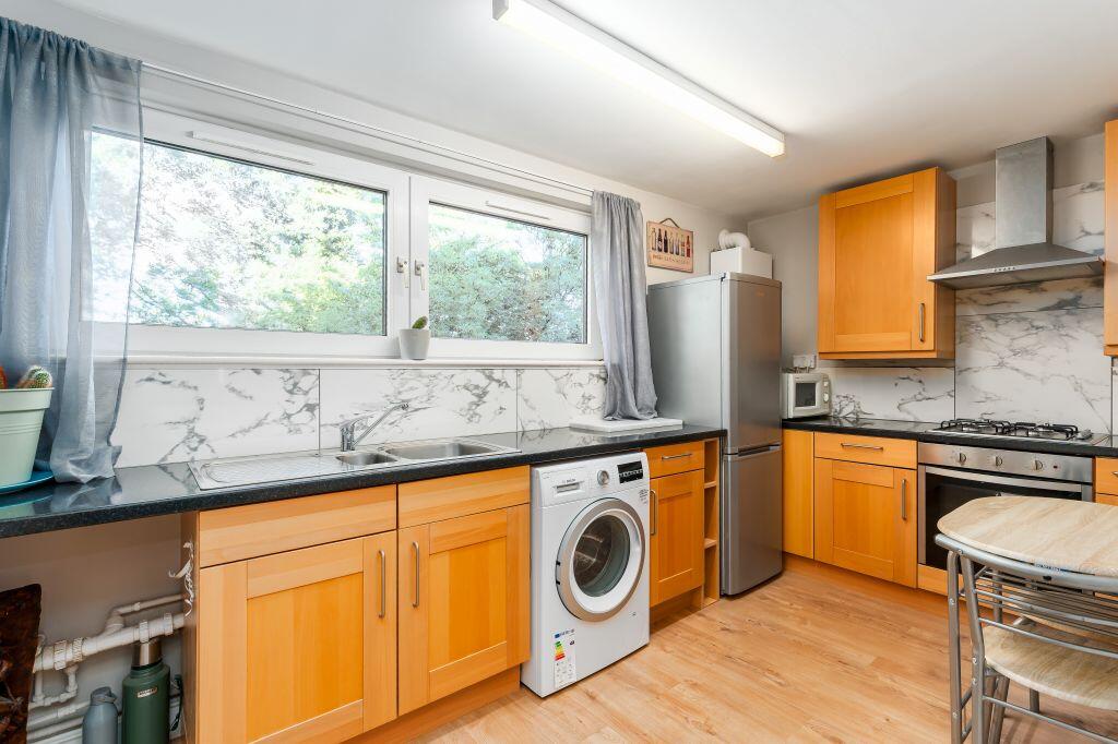 Apartment in Edinburgh - View 4