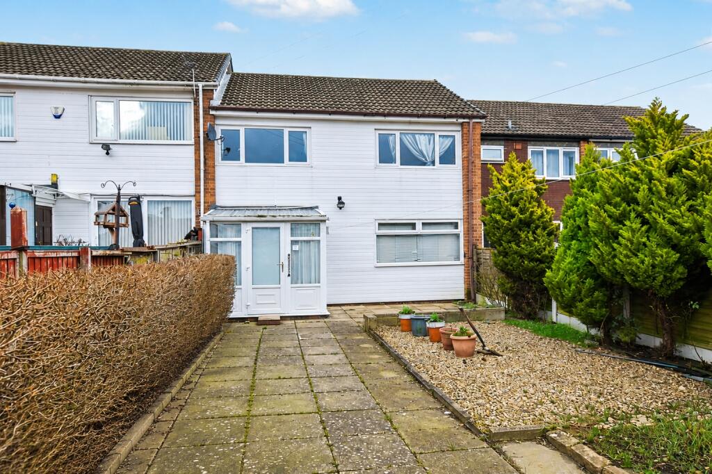 Main image of property: Farndale Gardens, Leeds, West Yorkshire, LS14