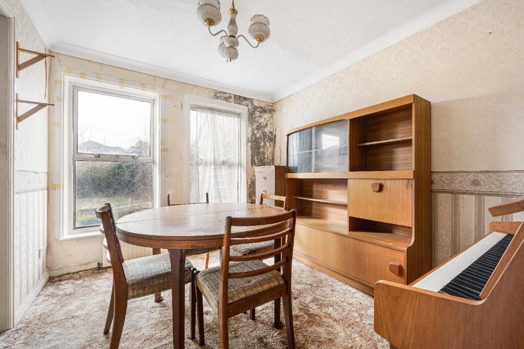 Fennel Close, Basingstoke, Hampshire, RG24 photo 4
