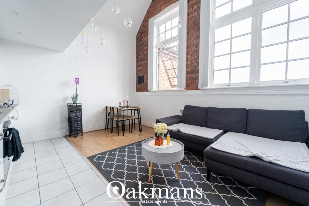 Apartment in Sandwell, West Midlands - View 2