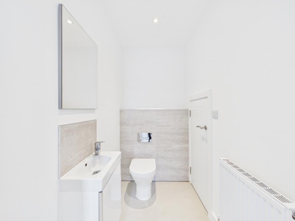 16, Mable Close, Melton Mowbray, LE13 photo 4