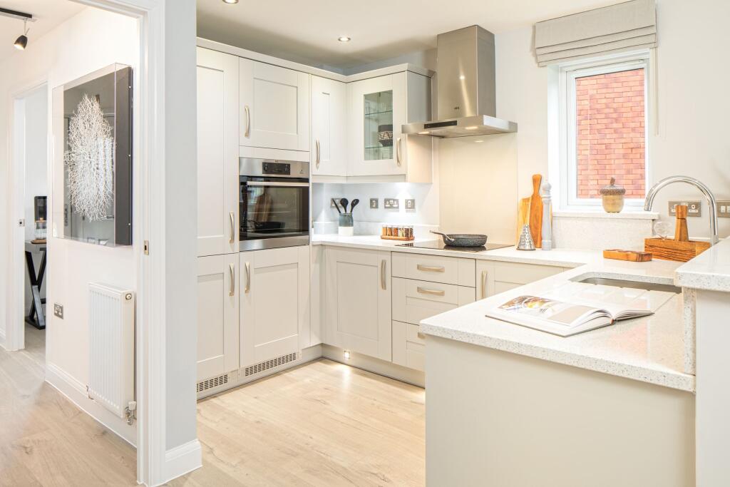 House in Hemel Hempstead, Kingsbrook - View 2