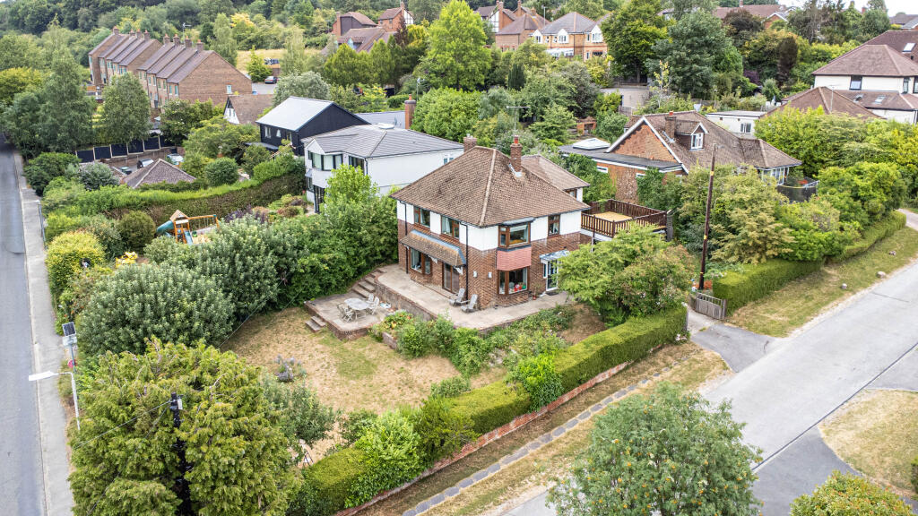 Main image of property: Bridgewater Hill, Northchurch, Berkhamsted, HP4