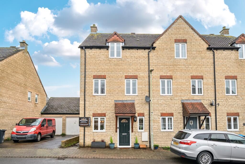 Main image of property: Woodrush Gardens, Carterton, Oxfordshire, OX18