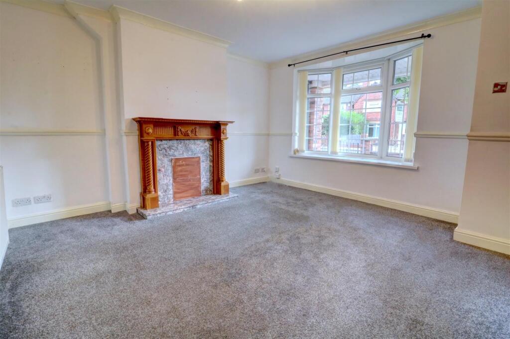 House in Walsall, Blakenall Heath - View 2