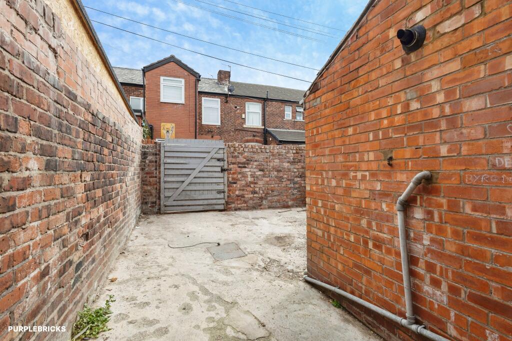 House in Manchester, Greater Manchester - View 4