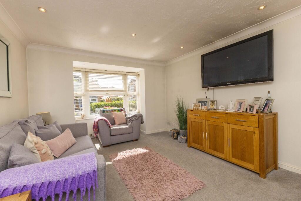 Nine Acres, Cippenham photo 2
