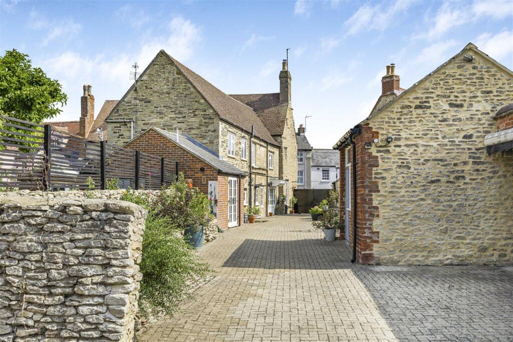 Main image of property: Church Terrace, Bicester