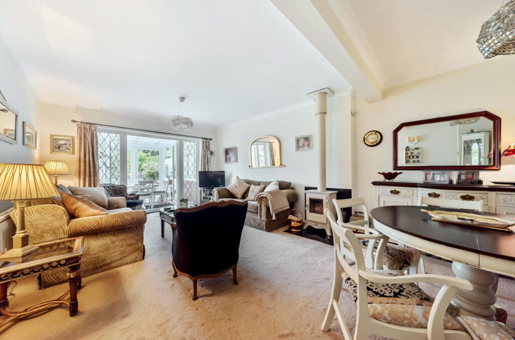 Redricks Lane, Sawbridgeworth, Hertfordshire, CM21 photo 4