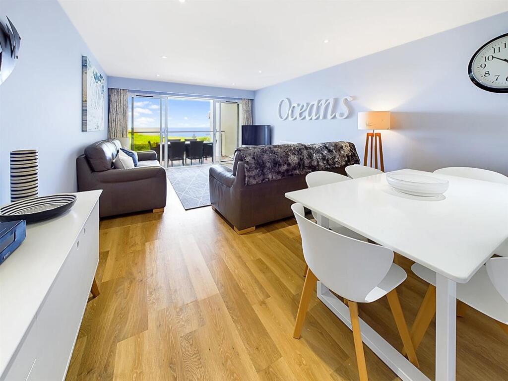 Apartment in Truro - View 3