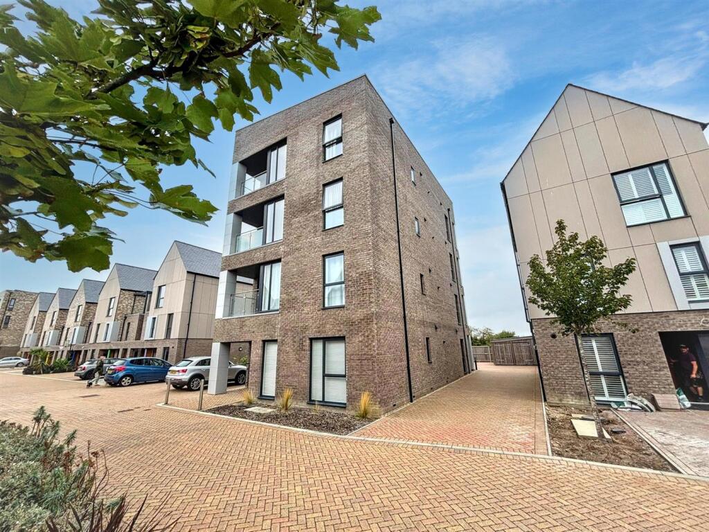 Apartment in Eastbourne, Crumbles