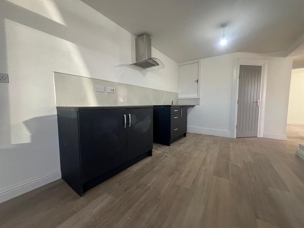 Additional image 13 of Eanam, Blackburn