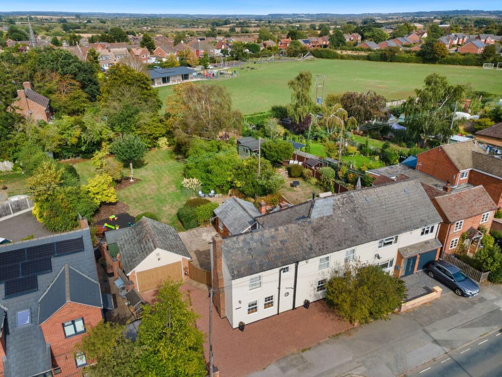 Main image of property: Old Post House, Worcester Road, Drakes Broughton WR10