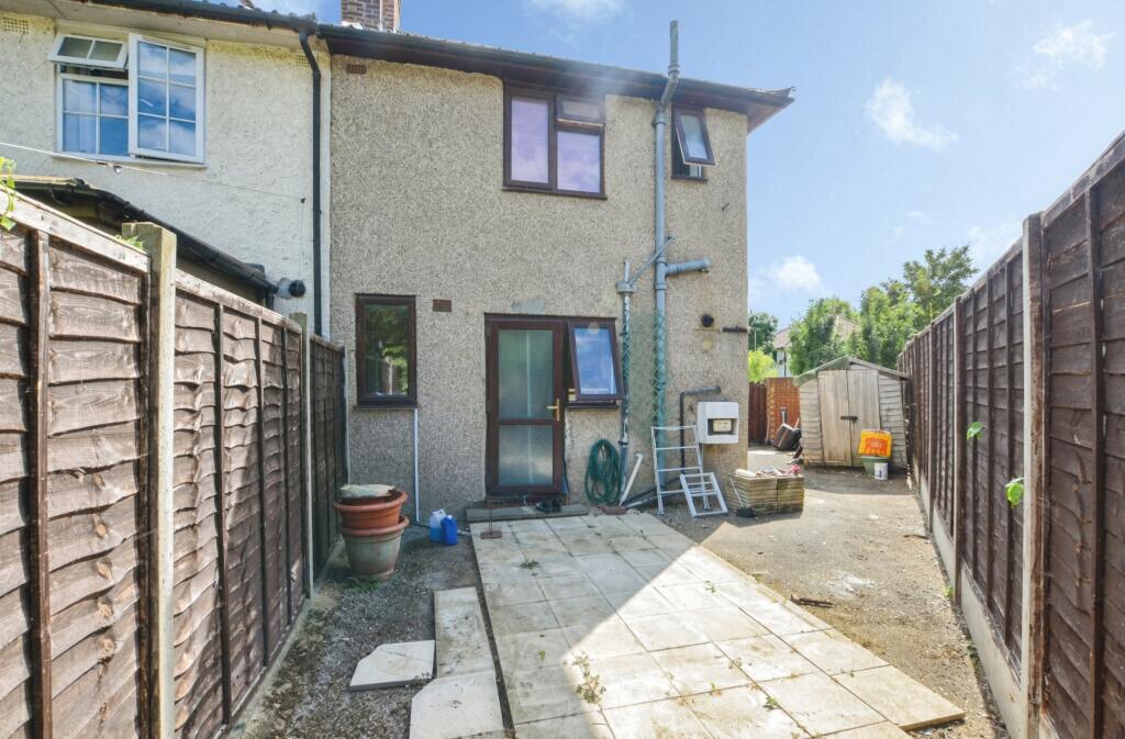 House in Harrow - View 2