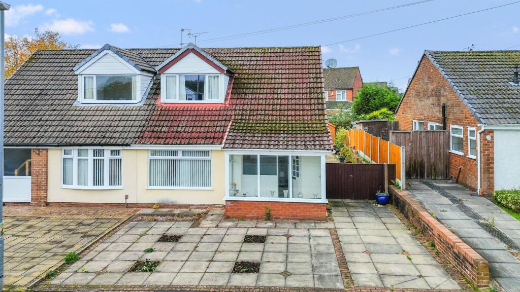 2-bed bungalow on Clifton Road, Billinge, WN5, £230,000