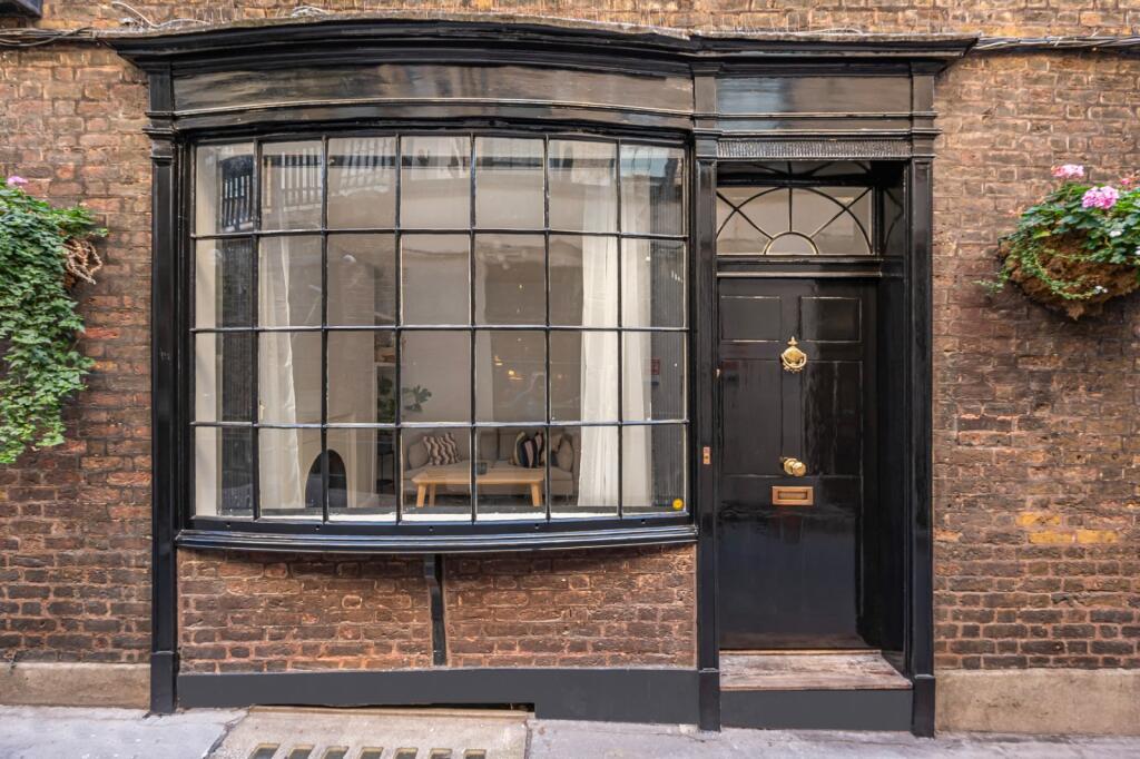 Main image of property: Goodwins Court, Covent Garden, London, WC2N