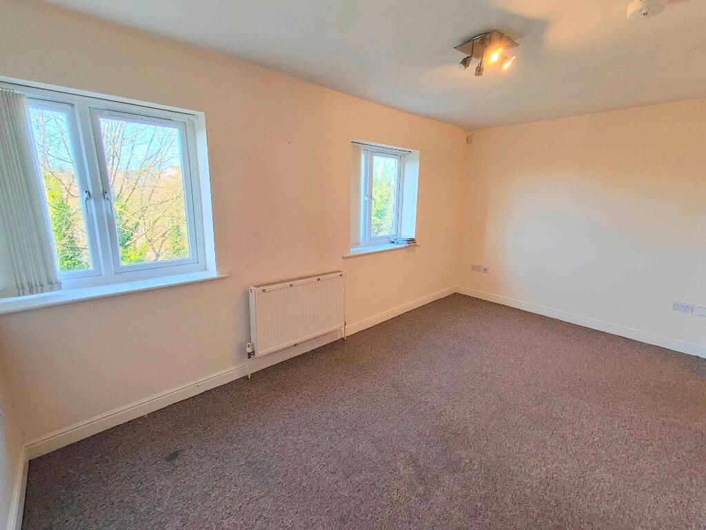Apt 1, Caddy Field Court, Jubilee Street, Halifax, HX3 9GY photo 3