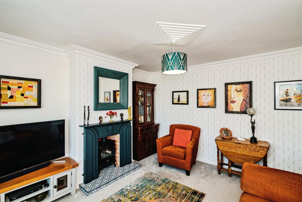 Stour Close, Worthing photo 3