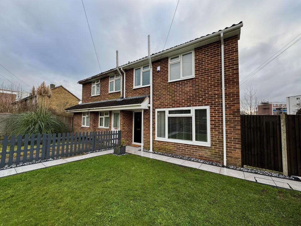 Main image of property: Lydgate Green, Thornhill, Southampton