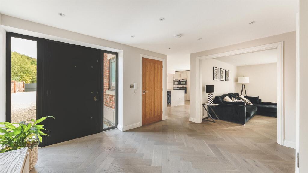 House in Amber Valley, Farnah Green, Belper - View 5