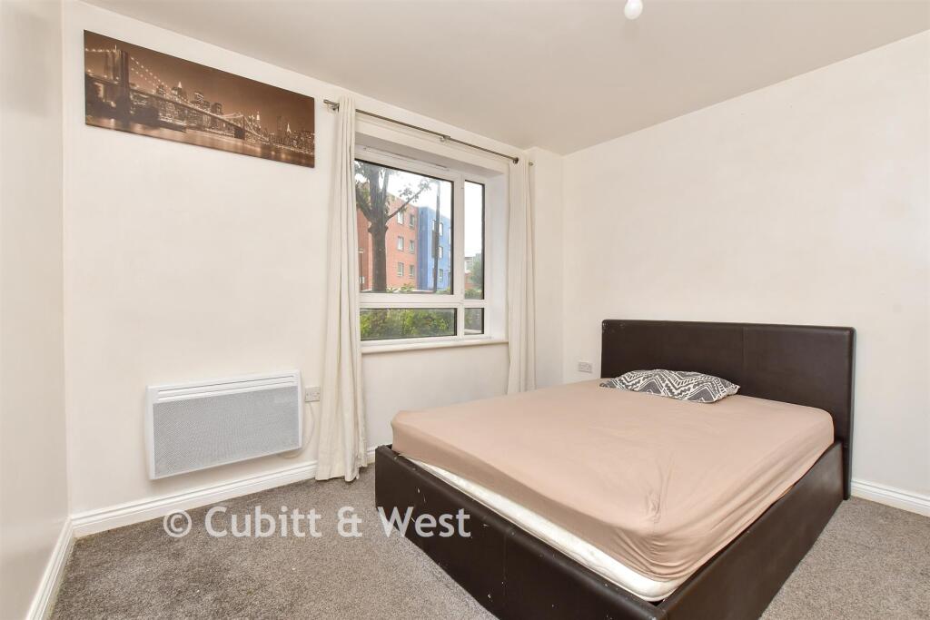 Apartment in London, Rosehill - View 4