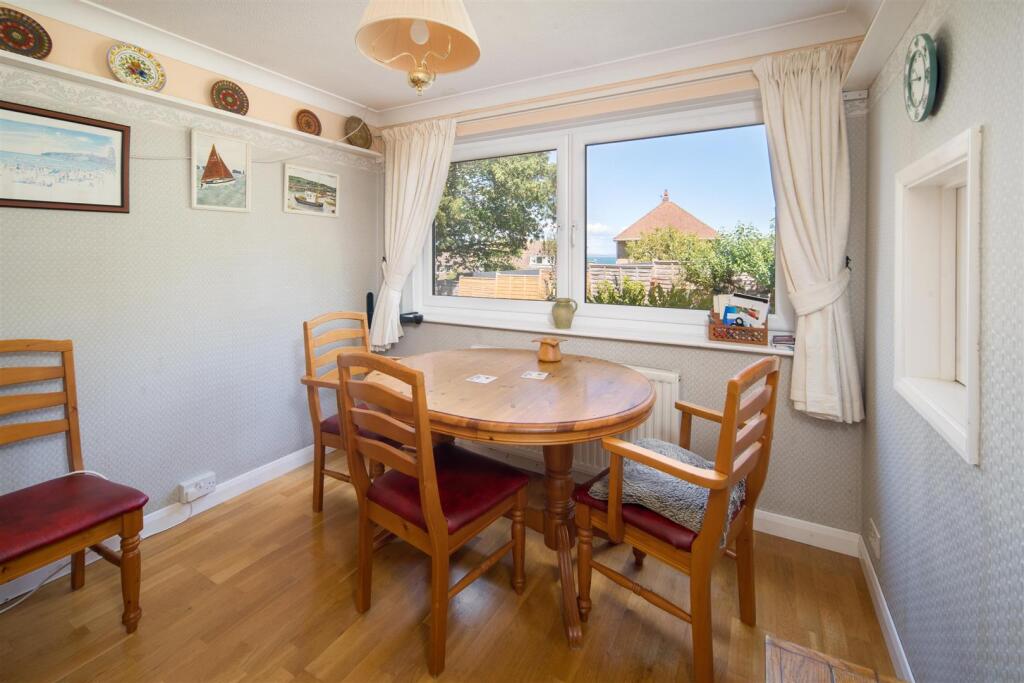 House in Seaview, Nettlestone and Seaview - More