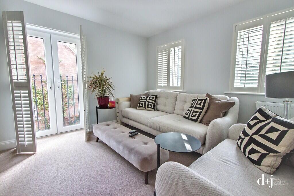 House in North Hertfordshire, Hertfordshire - More