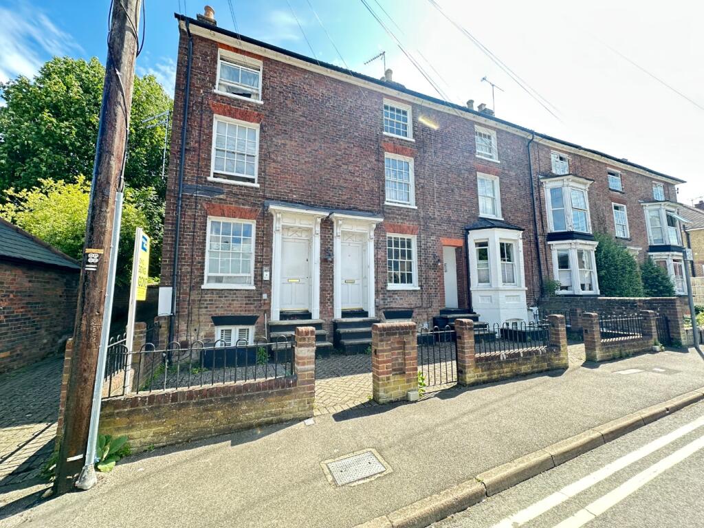 Main image of property: Icknield Street, Dunstable, Bedfordshire, LU6 3AD