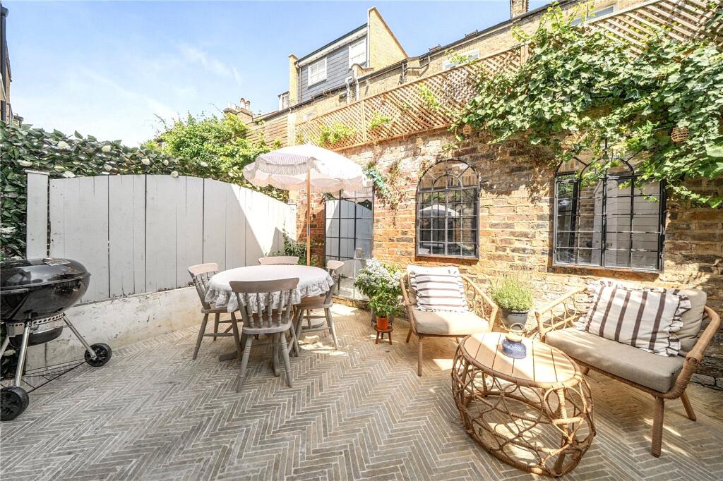 Property photo 8