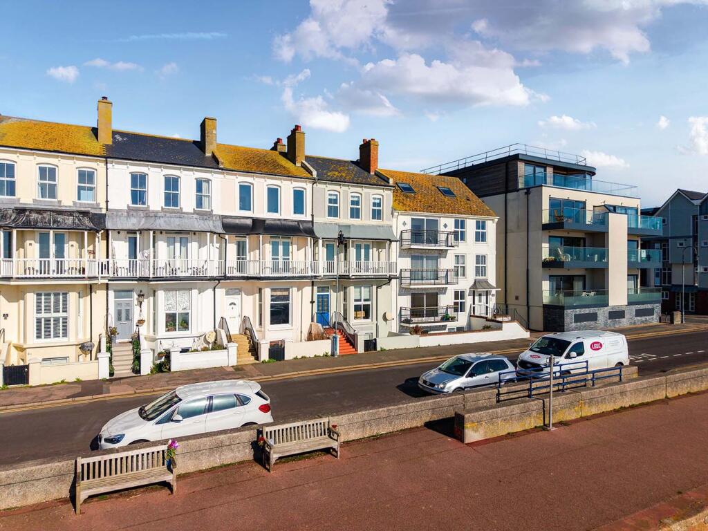 Main image of property: West Parade, Hythe, CT21