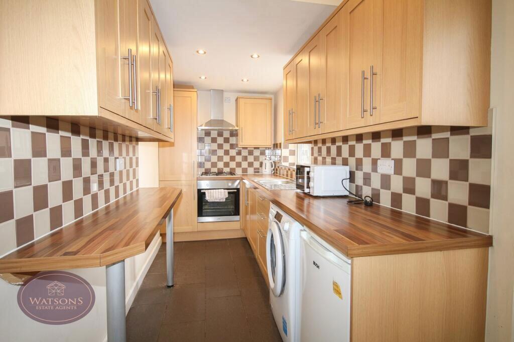 House in Broxtowe, Eastwood - View 4