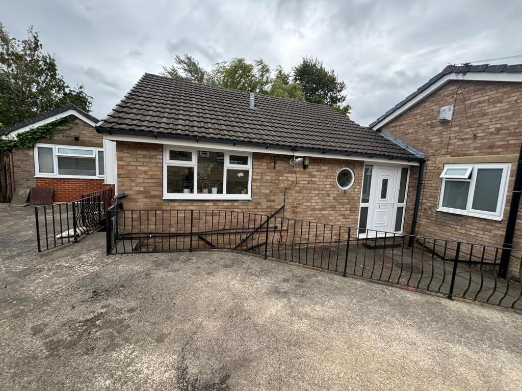 House in Bradford - View 2