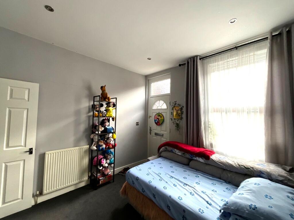 House in Doncaster, South Yorkshire - View 4