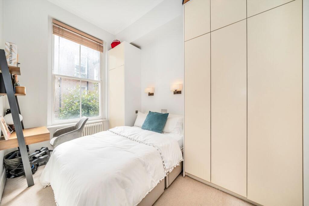 Apartment in London - More