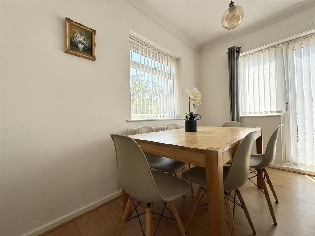Walsingham Crescent, Leicester Forest East, Leicester photo 4