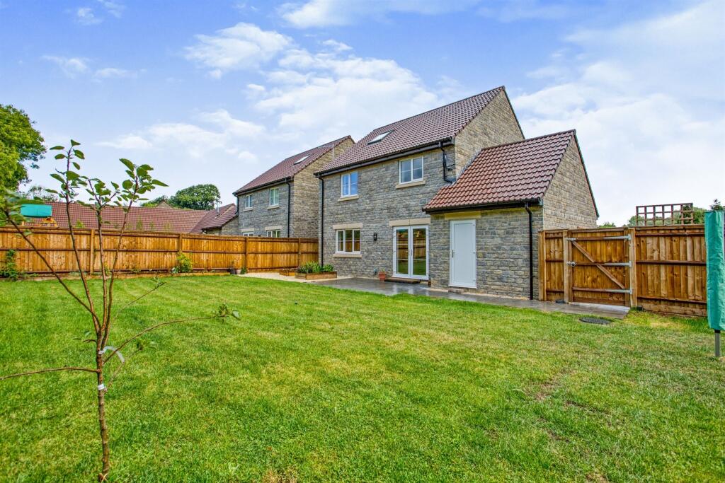 House in Bath - View 2