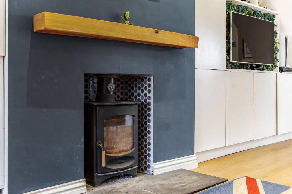 House in South Oxfordshire, Ladygrove, Didcot - More