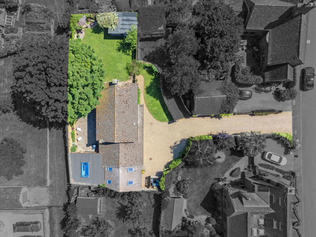 House in Eydon, West Northamptonshire - View 4