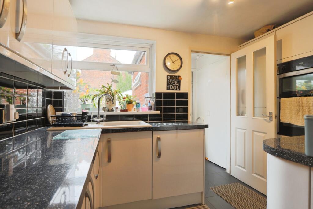 Glasgow Street, Hull,  HU3 3PR – další
