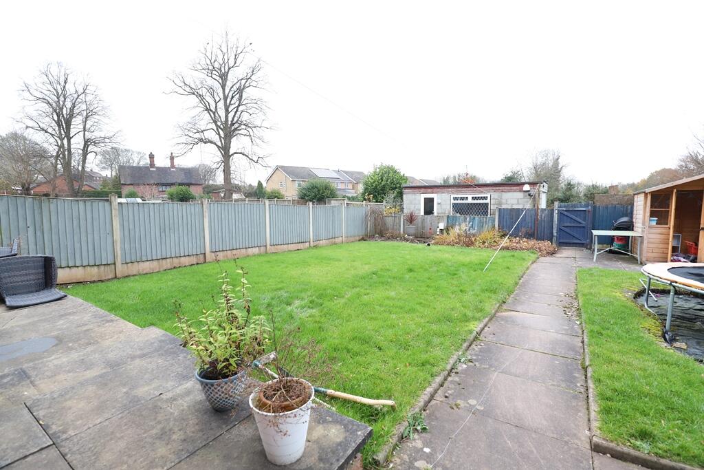 House in Stoke-on-Trent - More