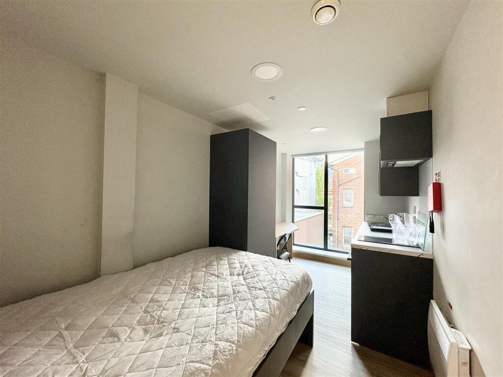 Main image of property: Fourth Floor Studio, Felix Apartments, Nottingham