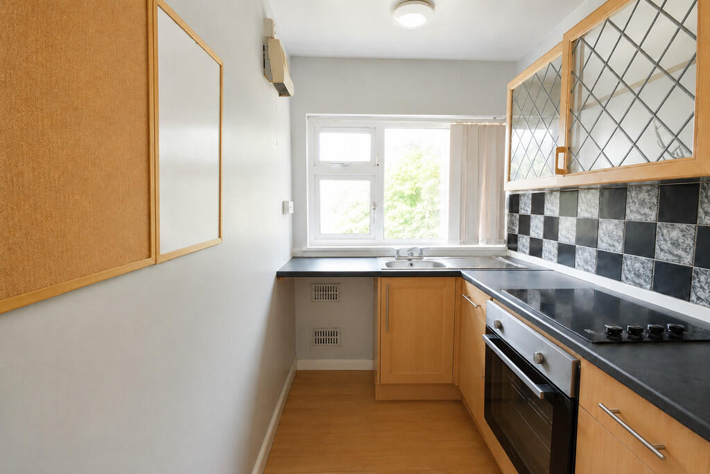 Apartment in Coventry, Green Lane, Cheylesmore - View 5