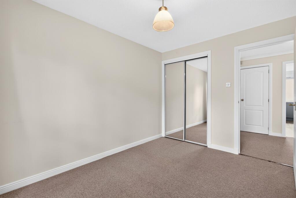 Apartment in Glasgow, East Renfrewshire - More