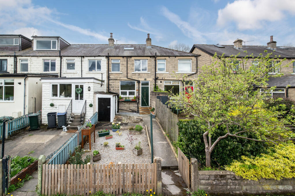 Main image of property: Aire View Avenue, Bingley, West Yorkshire, BD16
