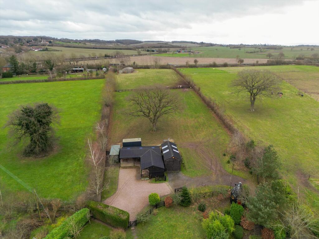 Additional image 3 of The Crescent, Salters Lane, Wootton Wawen, Henley-in-Arden, Warwickshire, B95