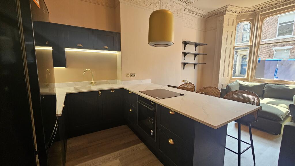 Apartment in Preston - View 4