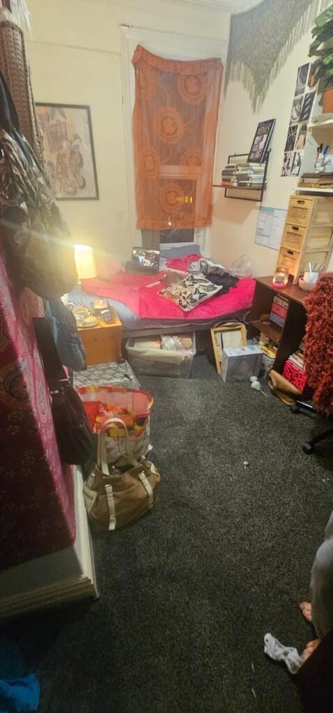 7 bedroom terraced house for rent